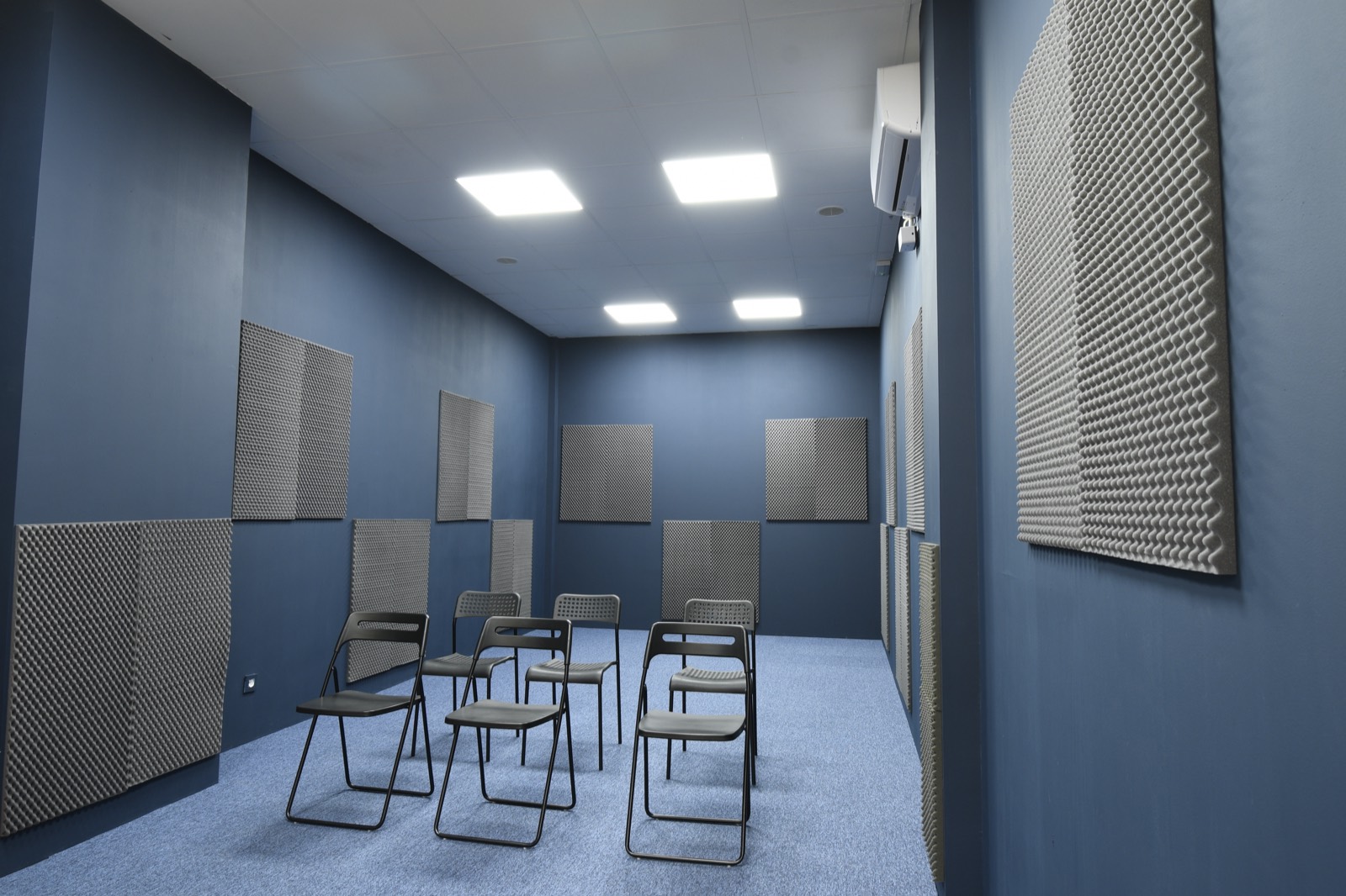 Sala insonorizada para grupos